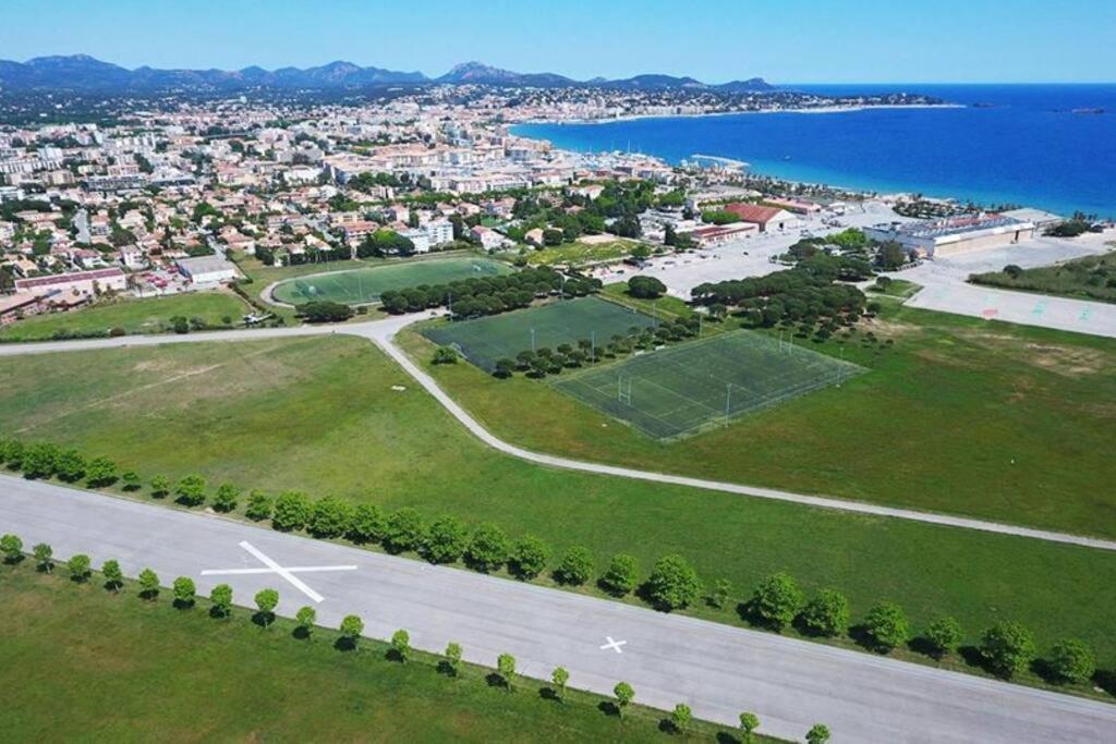 Location Port Frejus, Bord De Mer Exteriör bild